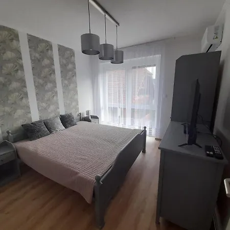 Gizella Apartman Balatonalmádi Exterior photo