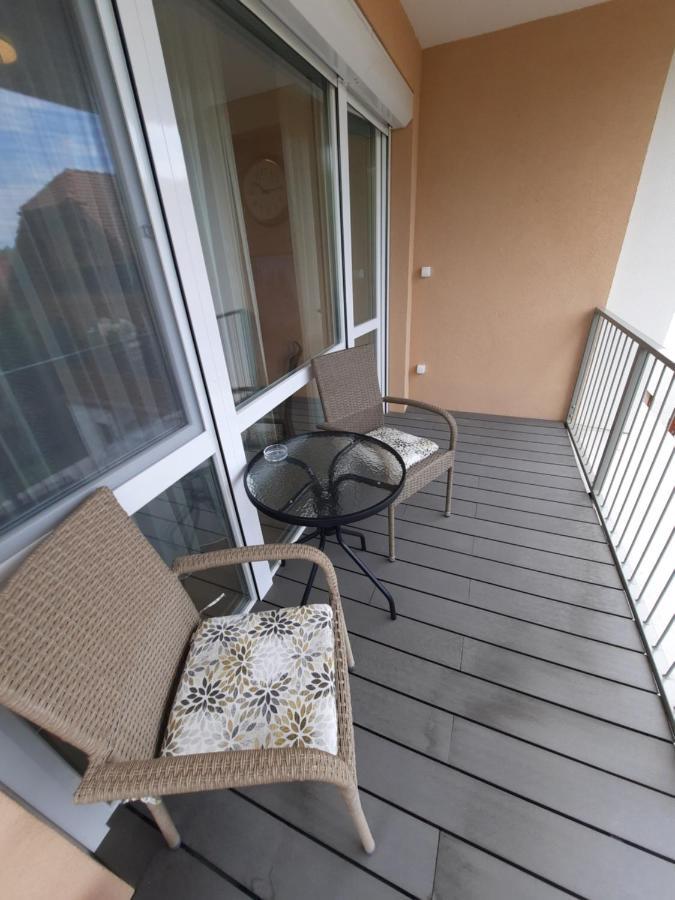 Gizella Apartment *